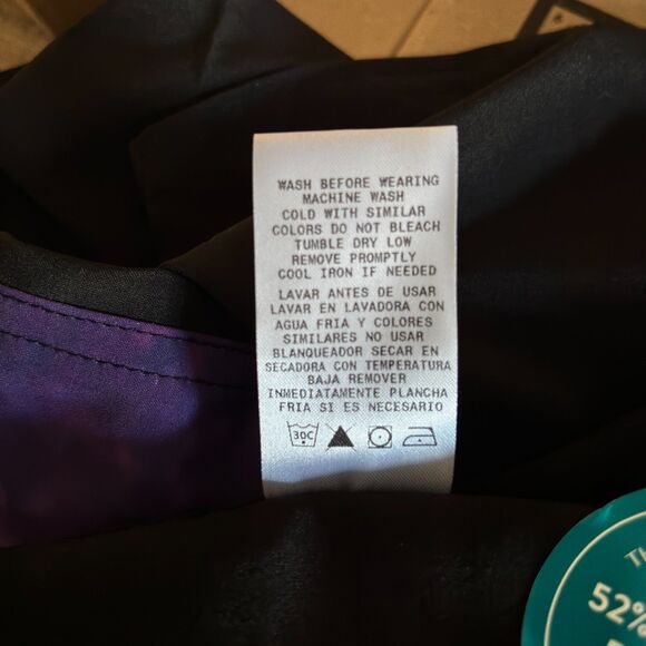 Cherokee Tooniforms Disney Themed Frozen V Neck Woman's XS Nurse Scrub Top - Picture 7 of 7